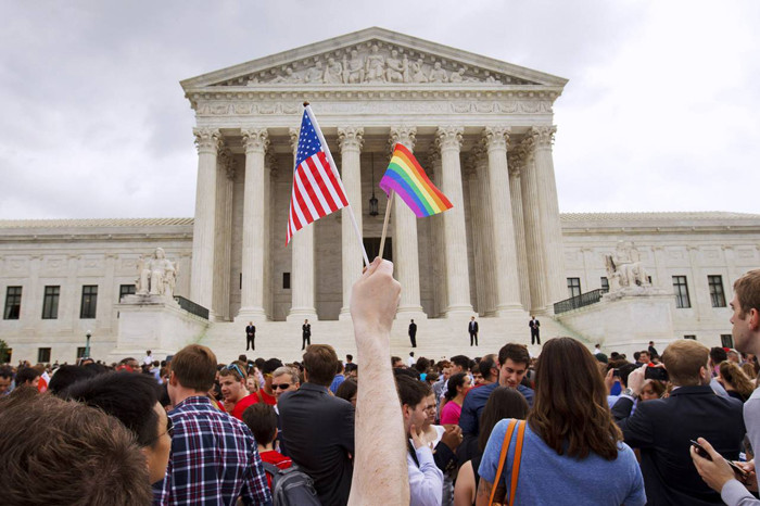 米連邦最高裁 全州で同性婚を認める判断